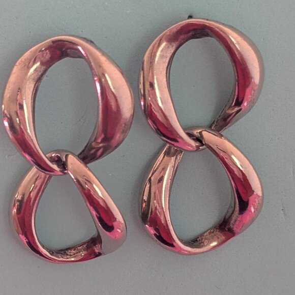 Vintage Gold Teardrop Earrings, Elegant Clip-On Jewelry, Retro Statement Earring - Picture 1 of 4
